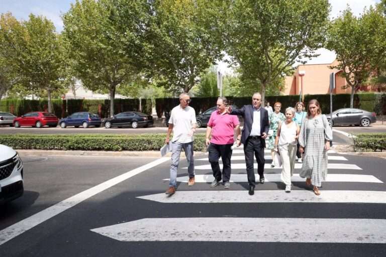 Talavera mejora su seguridad vial estrenando nuevos pasos de peatones