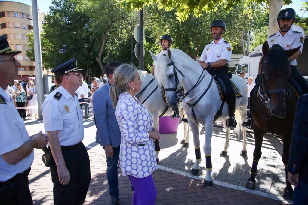 Tolón llama a disfrutar de la Feria de Albacete "con responsabilidad" y destaca la labor de los Cuerpos de Seguridad