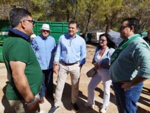 Valverde asiste a la romería de la Virgen de la Carrasca, de "las más multitudinarias" del Campo de Montiel