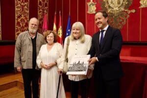 Velázquez propondrá a Renata Takkenberg como Hija Adoptiva de la Ciudad de Toledo