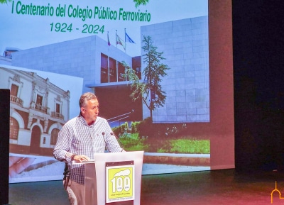 Vicepresidente Adrián Fernández Resalta la Importancia de la Educación en el Centenario del CEIP Ferroviario de Ciudad Real