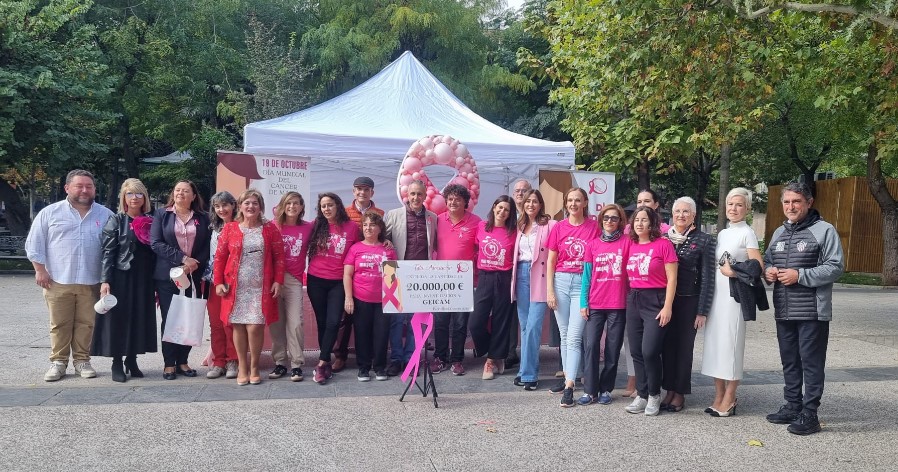 Solidaridad en cifras: Más de 500 voluntarios se unen a la colecta de la Asociación Santa Águeda durante el Día Internacional del Cáncer de Mama 4