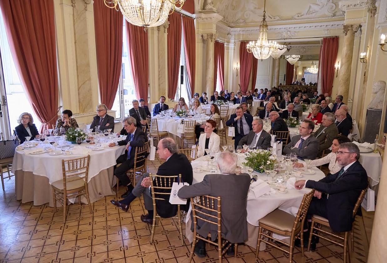 Andrés Gómez honra a Puertollano durante la celebración del septuagésimo quinto aniversario del Consejo General de Colegios Oficiales de Ingenieros Industriales 1