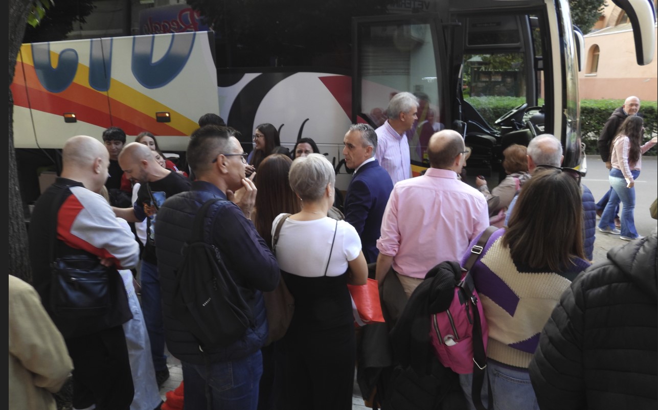 Fomentando la Unidad Cultural: 38 Jóvenes Listos para el Intercambio en Pouzauges este Fin de Semana 1