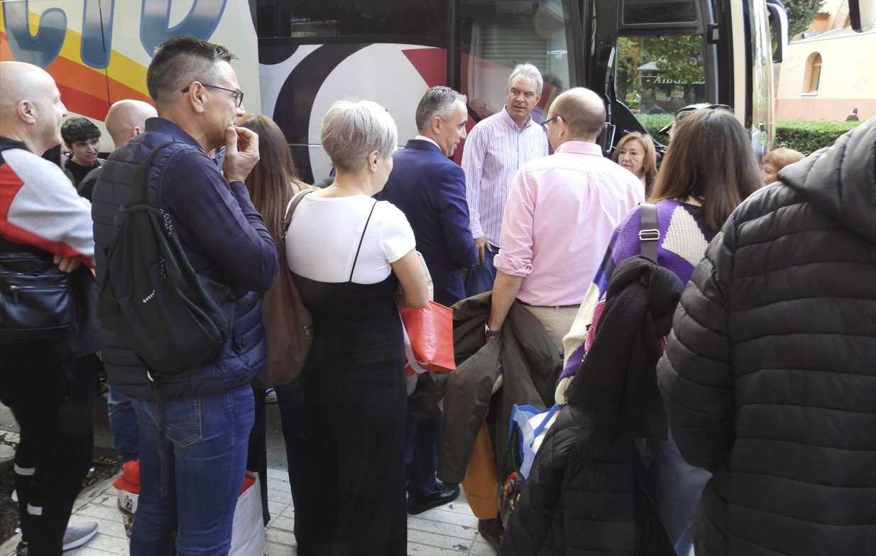 Fomentando la Unidad Cultural: 38 Jóvenes Listos para el Intercambio en Pouzauges este Fin de Semana 4