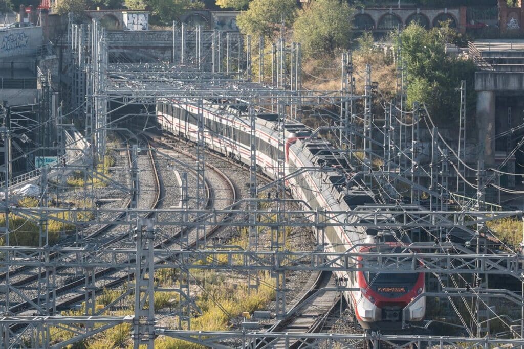 Sigue cortada la línea València-Madrid y l aMedia Distancia entre València-Albacete-Alcázar