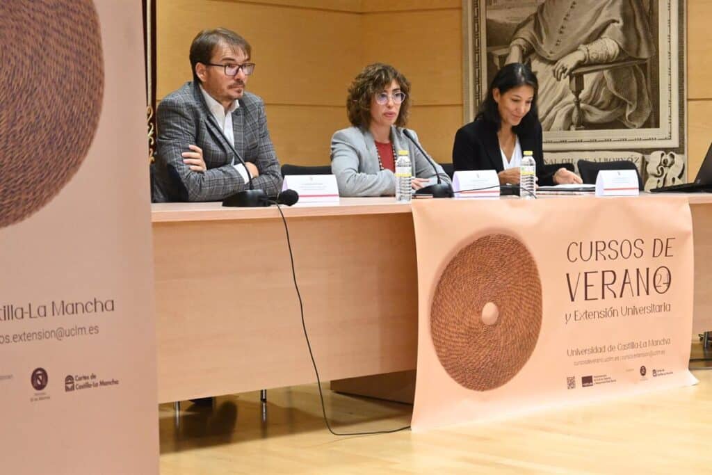 El acceso de las mujeres y de los colectivos vulnerables a la justicia, a debate en el campus de Cuenca