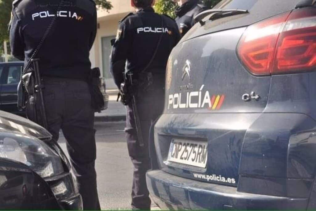 Detenido en Albacete por robar a una familia armado con un cuchillo e intentarlo con otra pareja