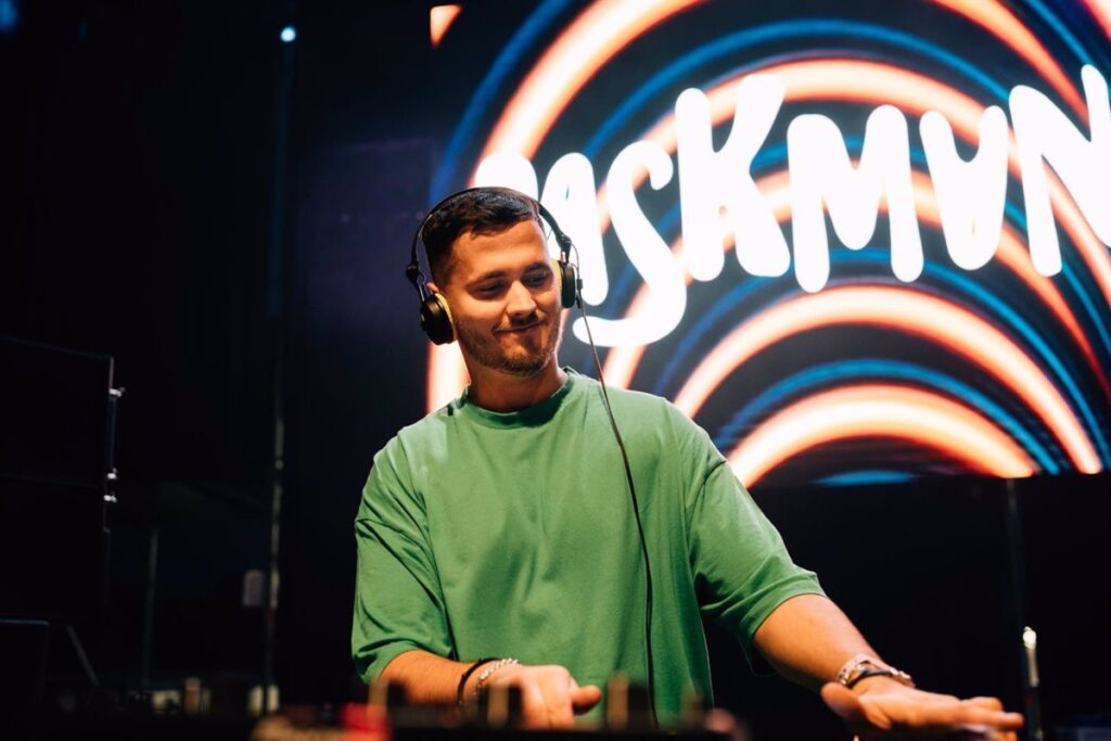 Dj Paskman y Raphael suman fuerzas y publican el remix de 'Mi gran noche' que puso a bailar a decenas de festivales