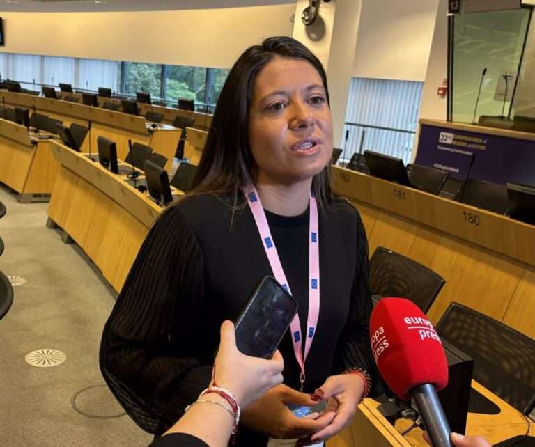 El proyecto piloto de C-LM que ha ayudado a 2.000 mujeres vulnerables se expone en Bruselas como caso de éxito