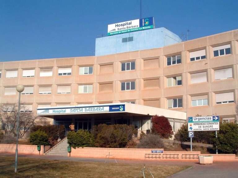Herida una mujer tras ser atropellada en la rotonda del puente del Ave en Puertollano