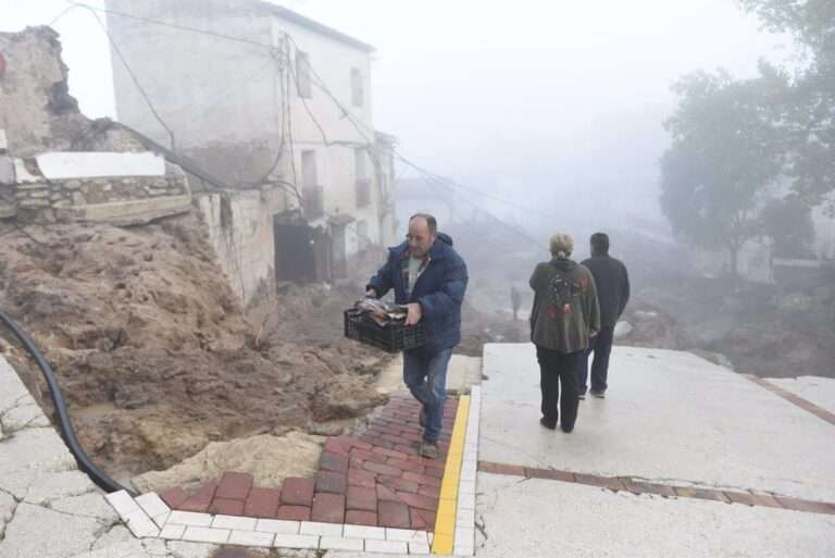 El "milagro" del estanquero, la ruta senderista truncada o el restaurante destruido, historias de supervivencia en Letur
