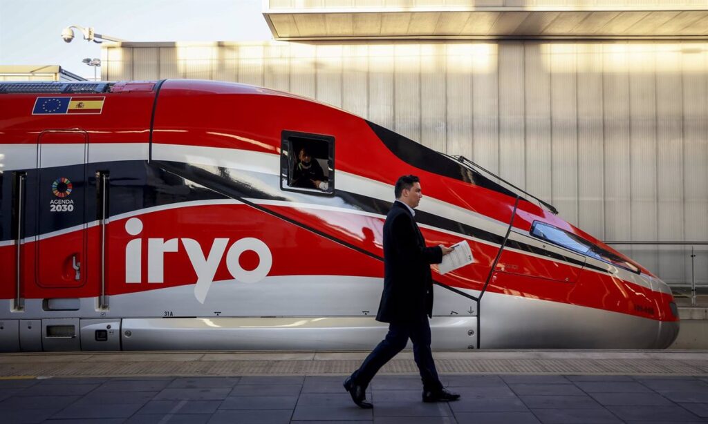 Iryo y Ouigo suspenden todos sus trenes de hoy a Valencia y Renfe los cancela hasta nuevo aviso