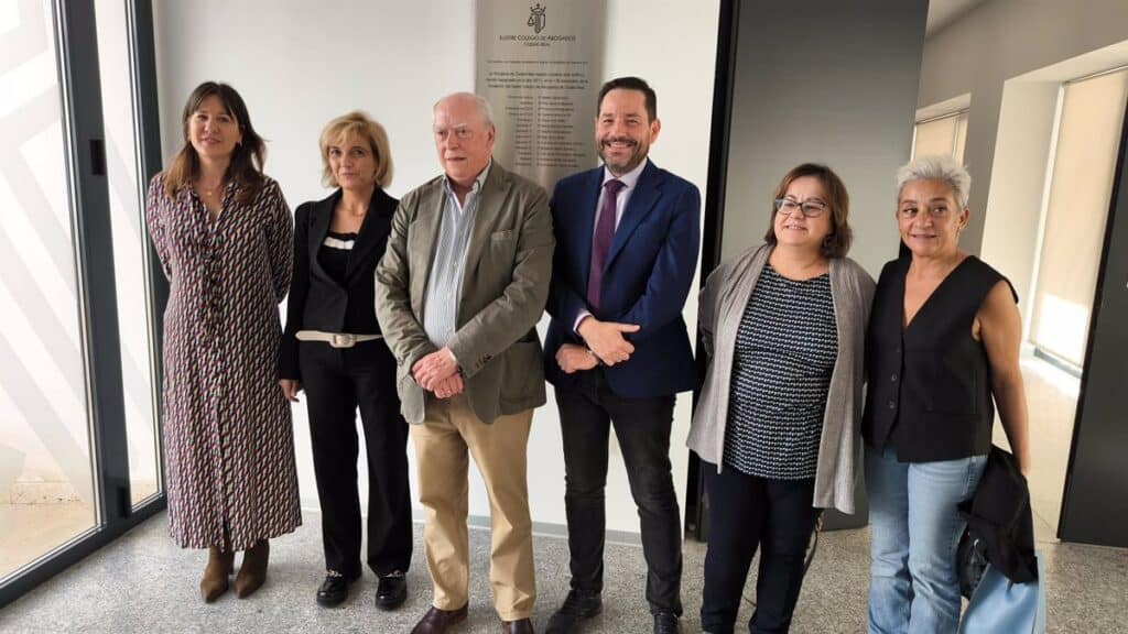 Jueces y fiscales advierten en Ciudad Real de la gravedad del acceso a la pornografía de menores