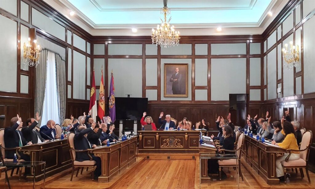 La Diputación de Guadalajara creará un concurso anual para escolares de la provincia sobre la Constitución Española