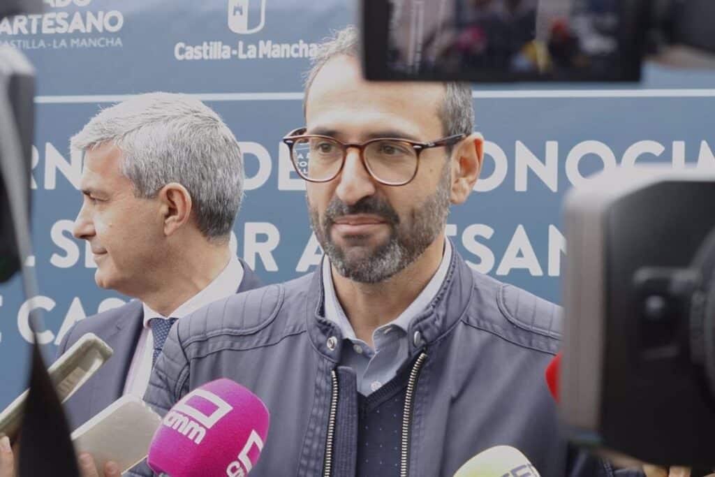 VÍDEO: PSOE dice a Núñez que debería pedir dimisión de Velasco tras enmiendas de presos de ETA y le tilda de "hipócrita"