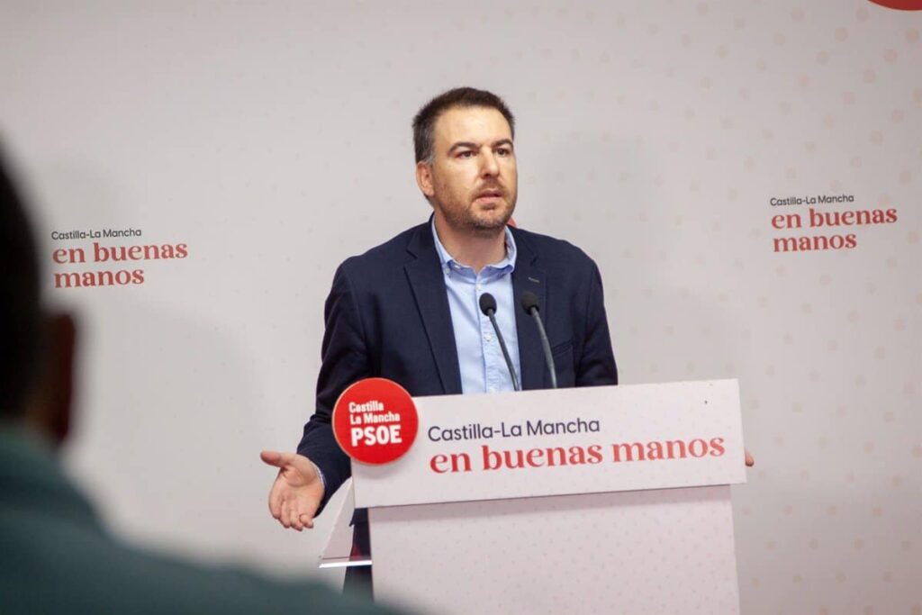 PSOE pide a Núñez que sea "tan exigente" con Velasco como con Page tras aprobar la ley que beneficia a presos de ETA