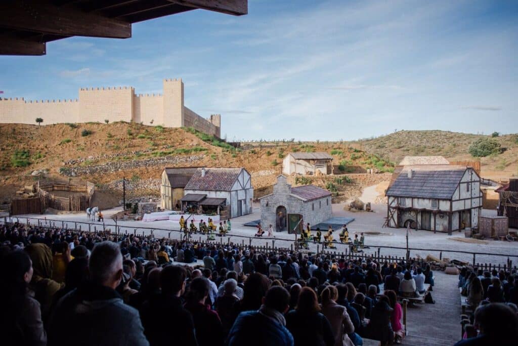 Page abre la puerta a que Farcama se pudiera celebrar en Puy du Fou si no pudiera hacerlo en el Parque de la Vega