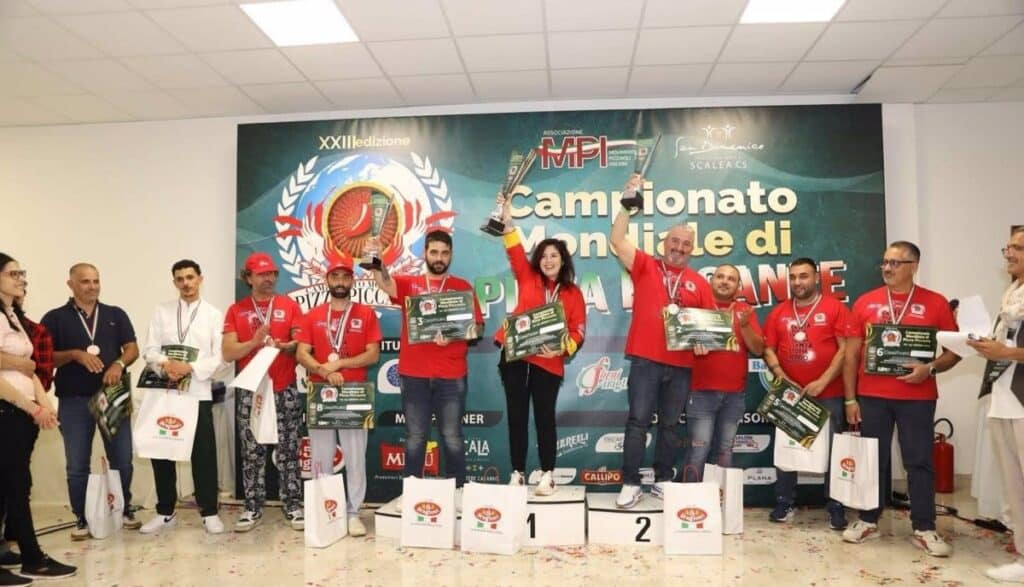 Pizza de calabaza, gambones y peta zeta de lima llevan a Rocío Marquina al 3º puesto en el Campeonato Mundial en Scalea