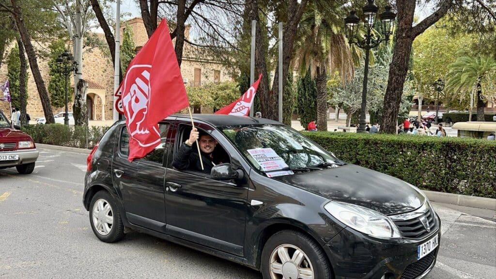 Sindicatos desconvocan la huelga en Navec Puertollano tras conocer la subrogación de toda la plantilla a Serveo