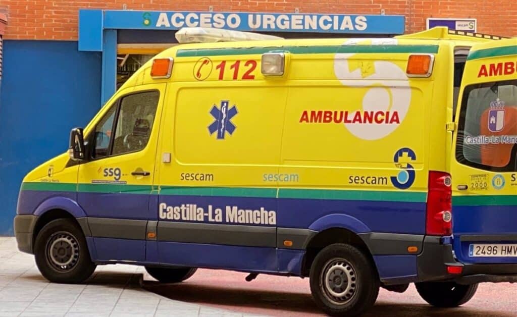 Tres hospitalizados por un incendio en el garaje de una casa en La Mata (Toledo) que ya está extinguido