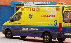 Tres hospitalizados por un incendio en el garaje de una casa en La Mata (Toledo) que ya está extinguido