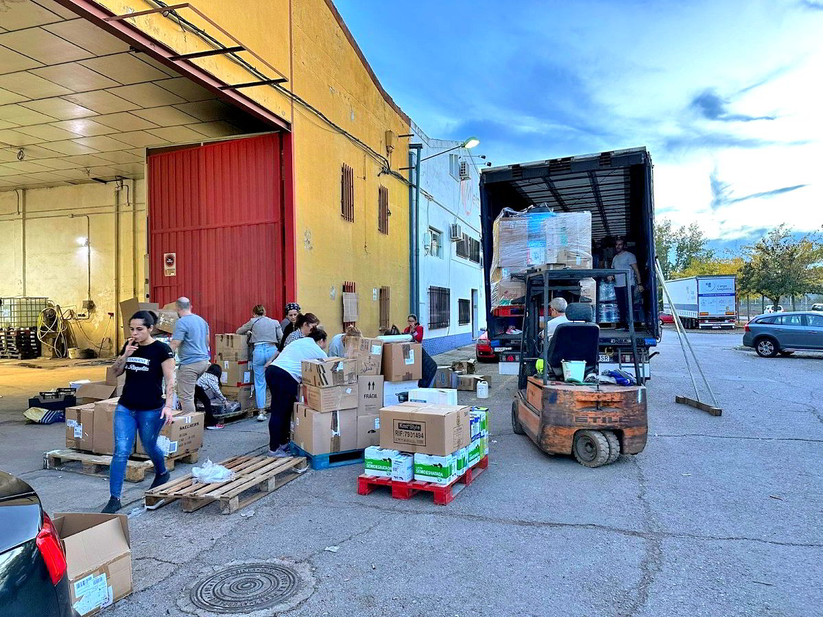 Envío Solidario: Cuarenta Toneladas de Ayuda Alimentaria en Camino a Aldaia y Alacúas 1