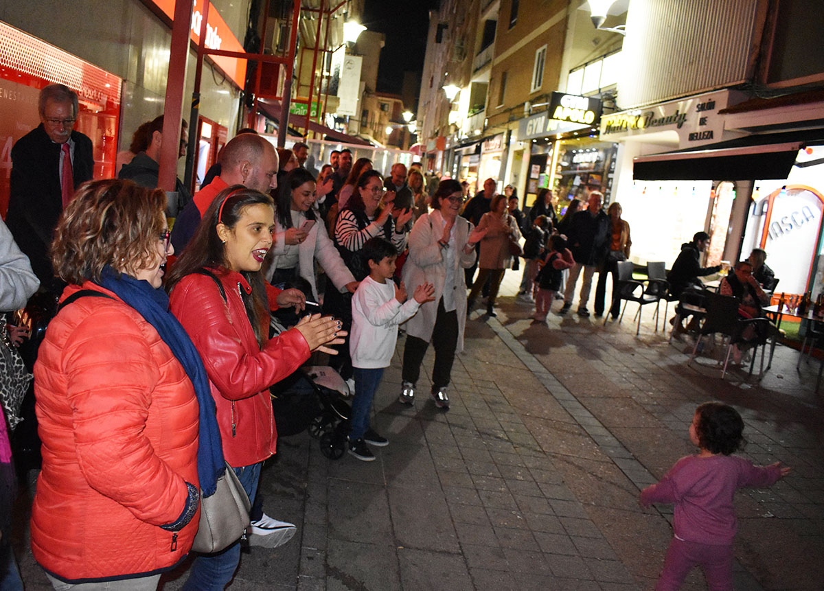 Comercio y Música Revitalizan el Centro de Puertollano durante la Primera Edición de la Noche del Comercio 3