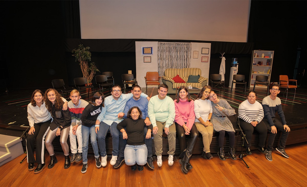 Torre de Damas en Escena: Noche de Teatro de Barrio para Apoyar al Club Paralímpico 1