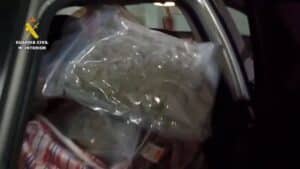 Detenido en la autovía A-43 a la altura de Villarrobledo con 67 kilos de marihuana en el vehículo