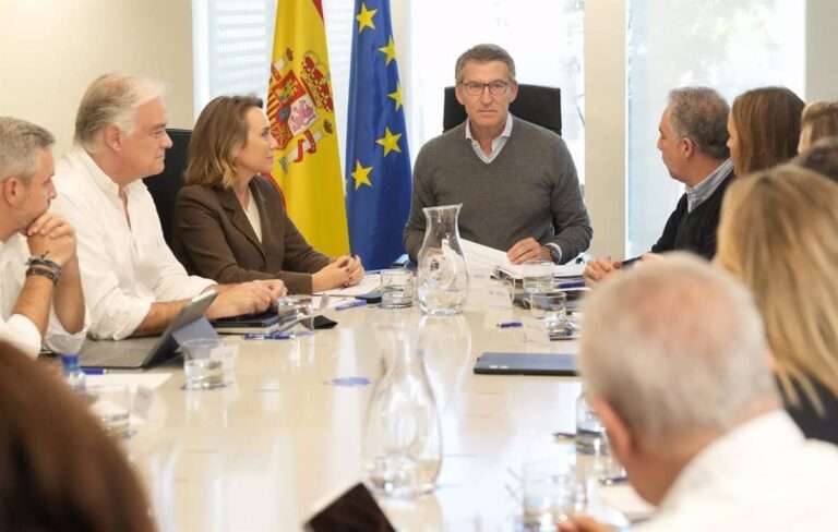 El PP asegura en un informe que Sánchez debió declarar emergencia nacional el martes y alertar a la población