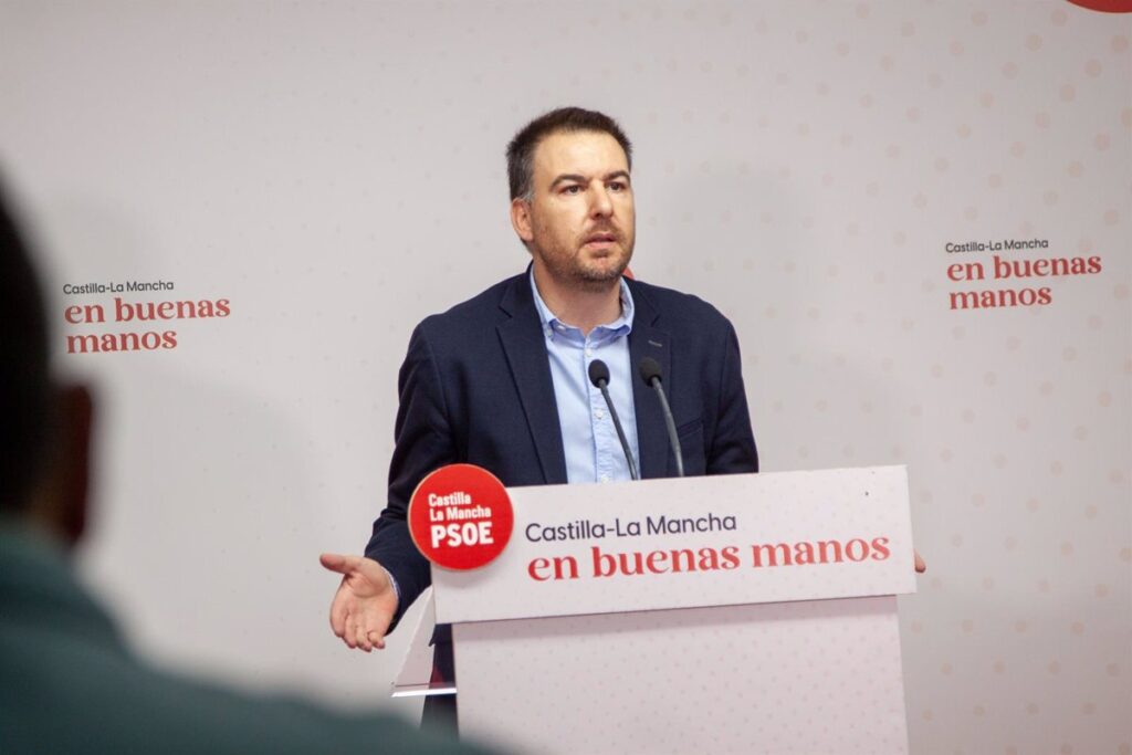 PSOE critica la iniciativa de Vox en las Cortes de C-LM sobre inmigración y afirma que es "un partido xenófobo"