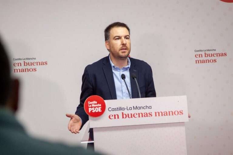 PSOE critica la iniciativa de Vox en las Cortes de C-LM sobre inmigración y afirma que es "un partido xenófobo"