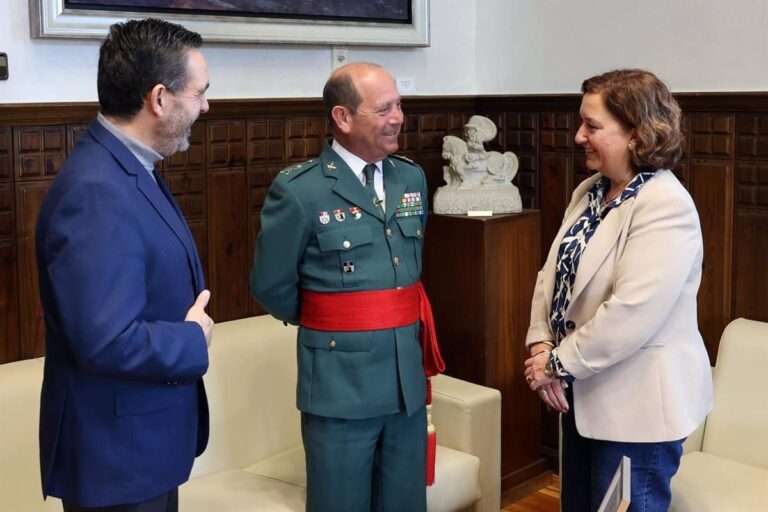 El general Cortés Méndez, jefe de la Segunda Zona de la Guardia Civil en C-LM, pasa a reserva