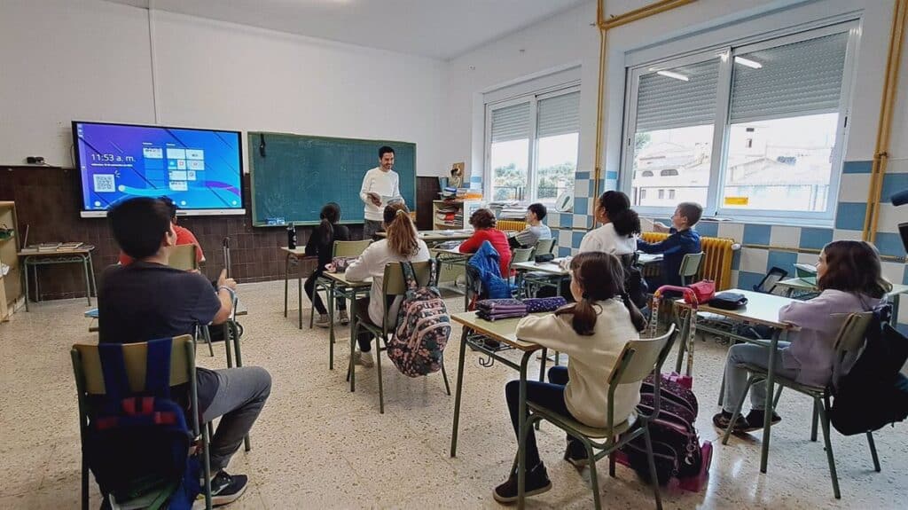 Los 34 escolares y 8 profesores de Letur regresan a las aulas del colegio 'Nuestra Señora de la Asunción'