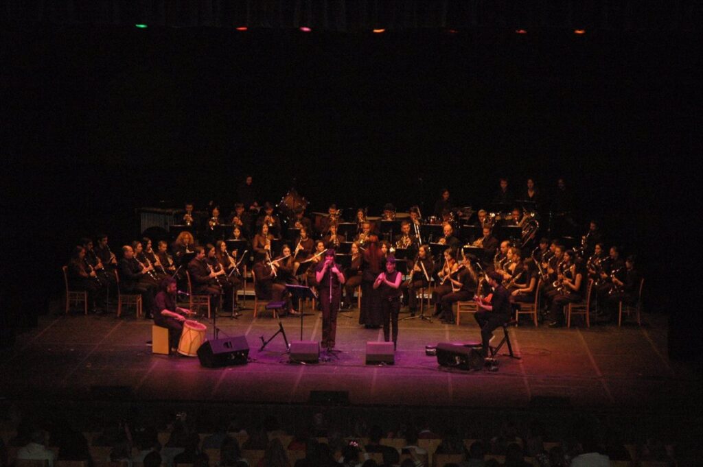 Rozalén canta en Cuenca con Letur en el alma para comenzar a quitarle barro a la esperanza