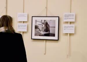 Toledo acoge una exposición para visibilizar a las mujeres mayores que sufren violencia de género