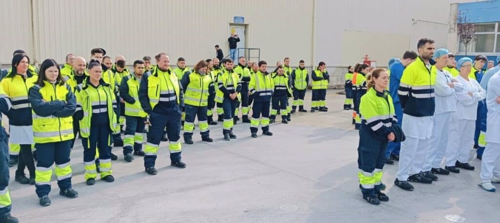 Trabajadores en C-LM expresan su solidaridad a las víctimas de la DANA con minutos de silencio en toda la región