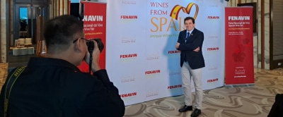 Valverde Destaca ante Periodistas Tailandeses la Excelencia del Vino de Ciudad Real y España