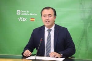 Vox pide a Page que comparezca como Pedro Sánchez o Carlos Mazón para dar cuenta de cómo gestionó su Ejecutivo la DANA