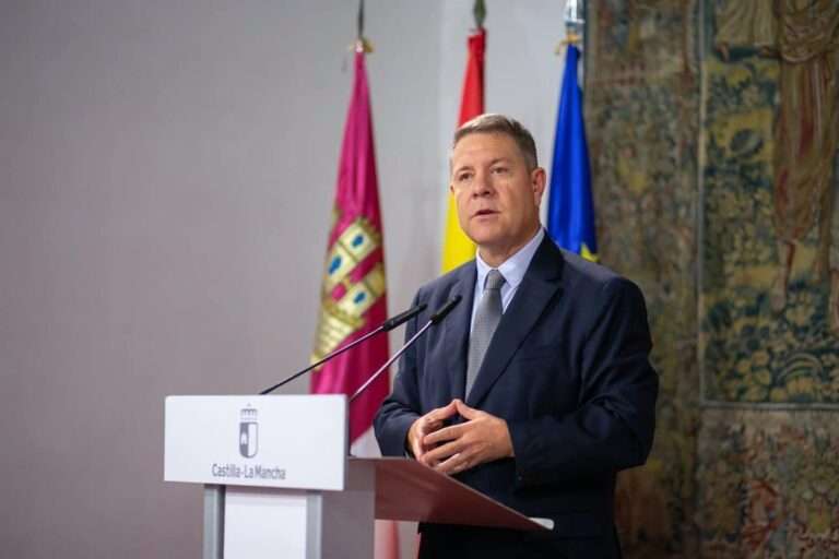 Page desea "lo mejor" a la nueva Ejecutiva del PSOE y defiende no tener "en la diana" a ninguna persona en concreto