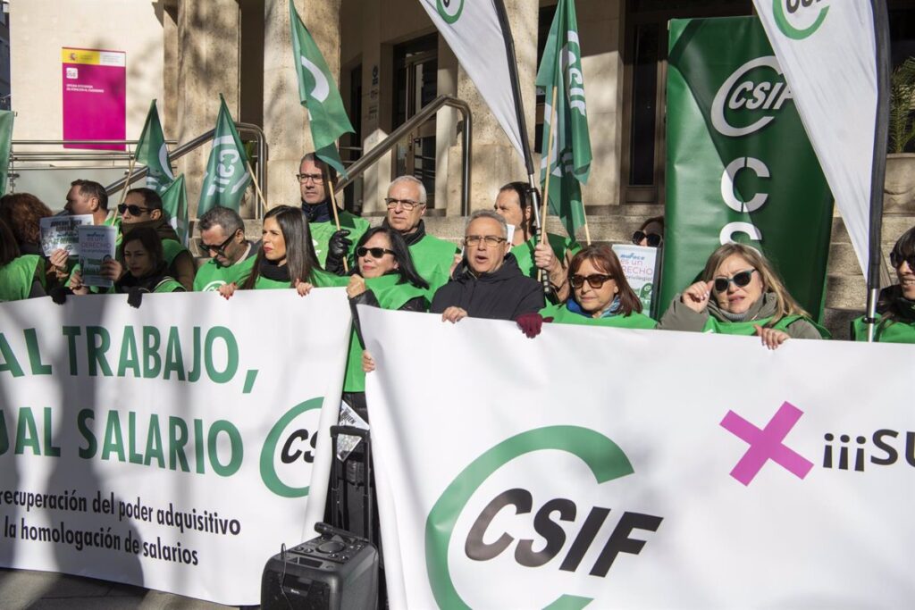 VÍDEO: CSIF se moviliza en C-LM en defensa de Muface, para exigir un nuevo acuerdo salarial y contra los "recortes"