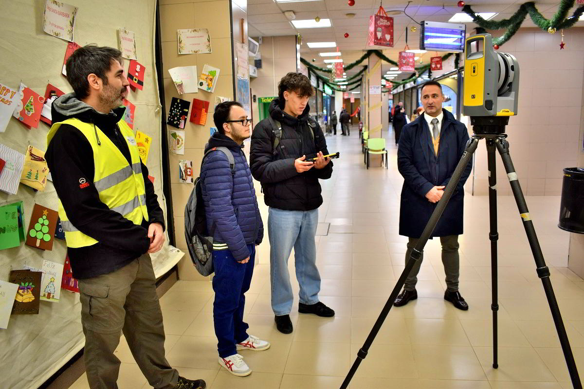 Revolucionando el Comercio Local: El Mercado Municipal Abraza la Planimetría Digital para un Futuro Innovador 1