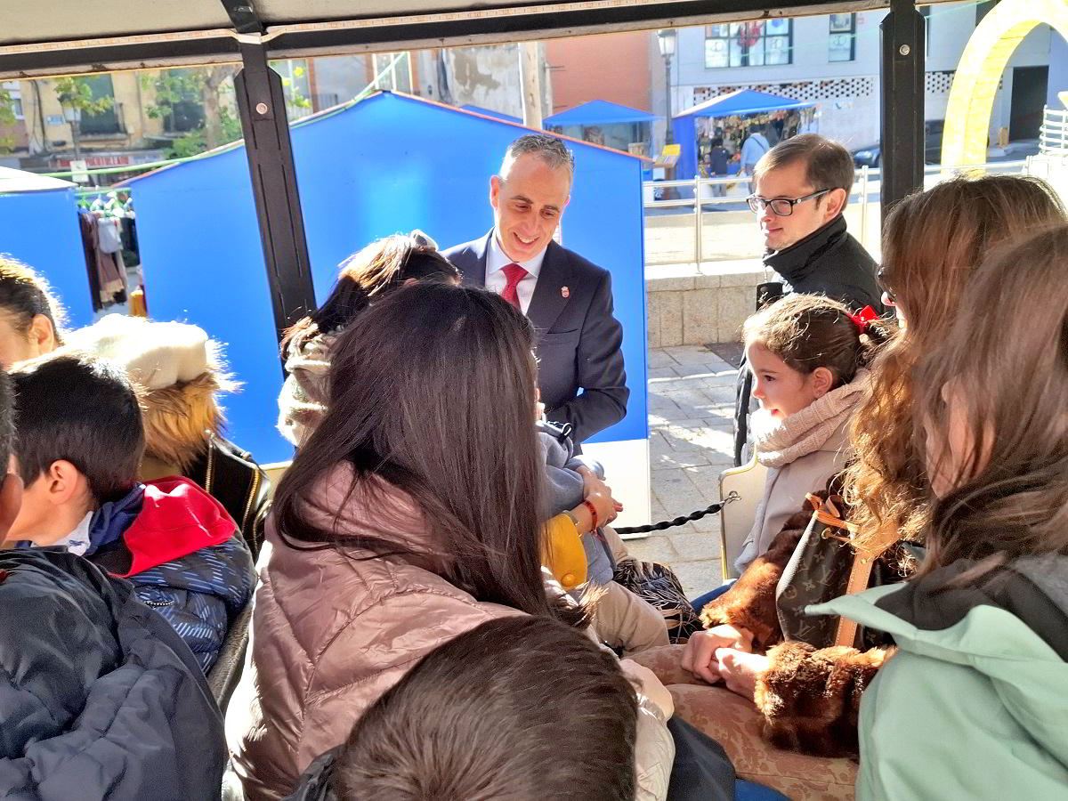 Auge del turismo ferroviario: el tren turístico aumenta sus rutas urbanas por el creciente interés de los viajeros 3