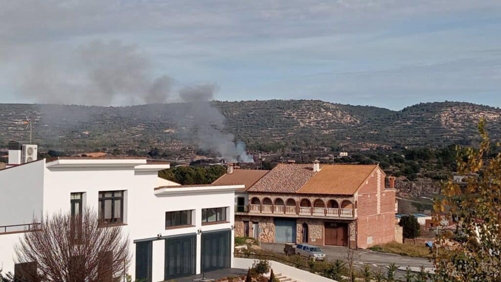 Controlado el incendio declarado en una nave industrial de Sacedón (Guadalajara)