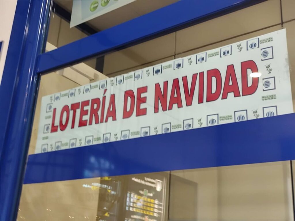 El 48.020, segundo cuarto premio del Sorteo de Navidad, deja 200.000 euros en la mítica Doña Lola de Toledo