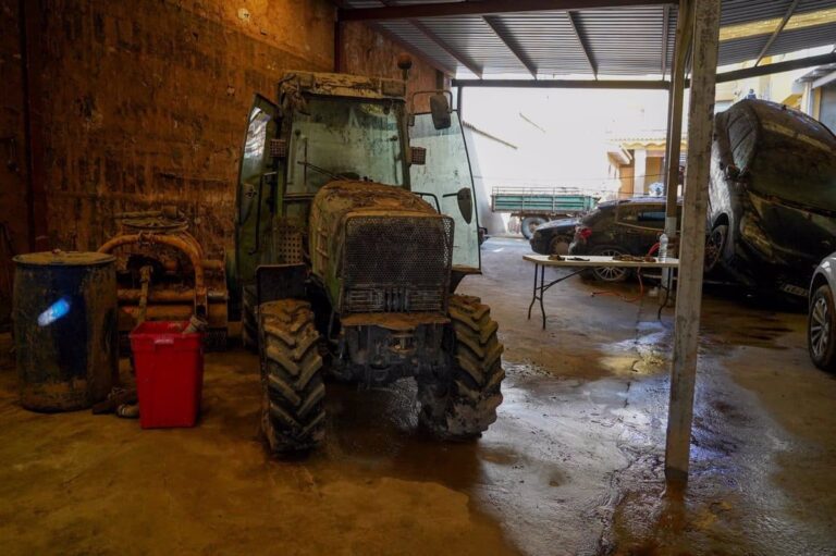 El Gobierno abre el plazo para pedir las ayudas de 9,7 millones para la maquinaria agrícola dañada por la Dana
