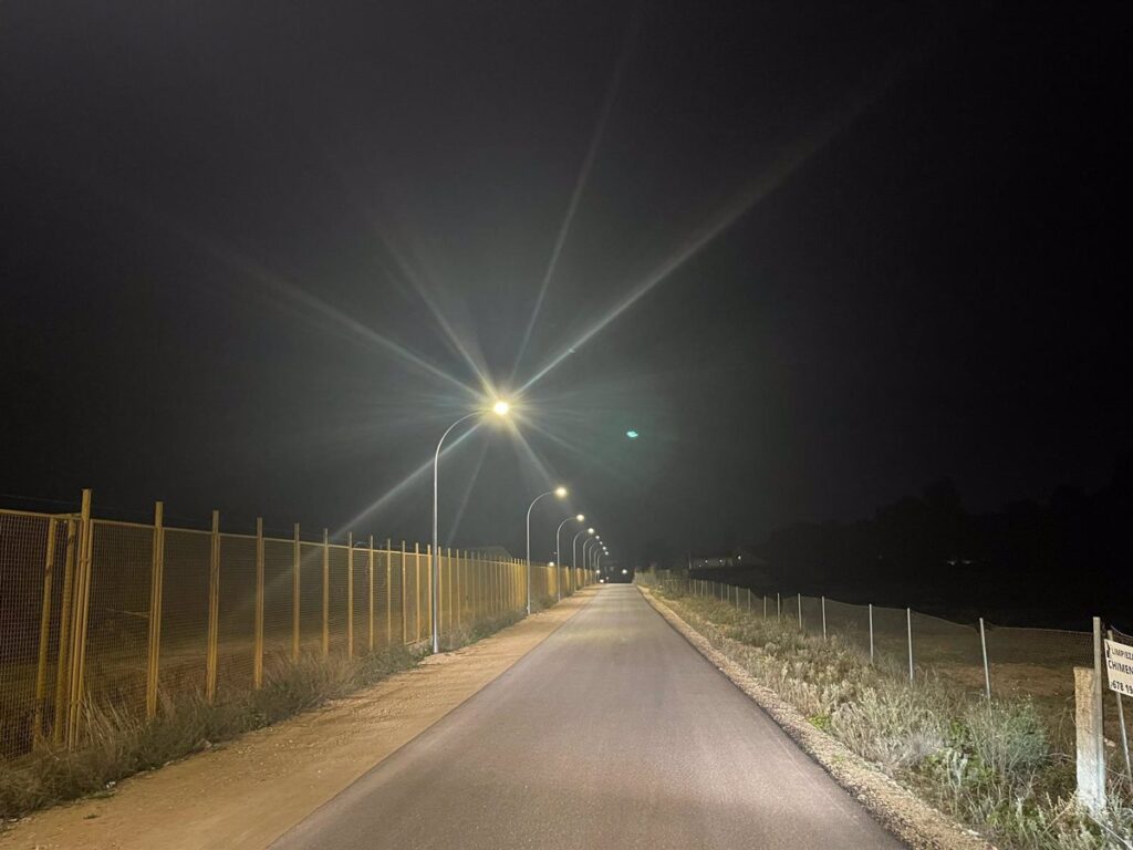 Finaliza la instalación de alumbrado en viales que conectan la carretera de Jaén con el Cordel de Balazote en Albacete