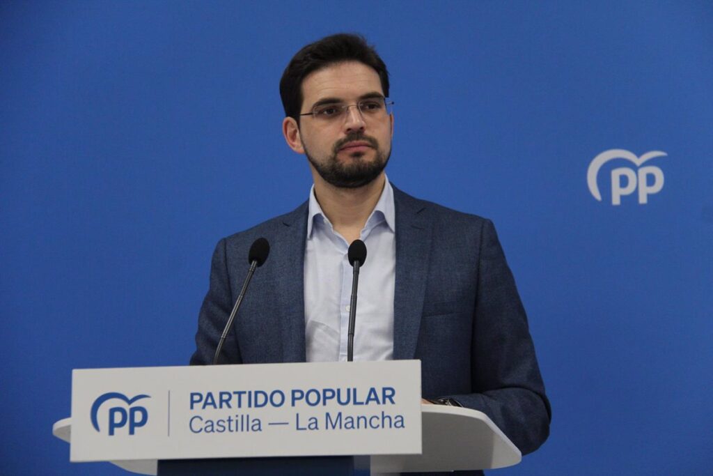 PP pregunta a Page si se traerá a Castilla-La Mancha de la Conferencia de Presidentes "la entronización de Sánchez"