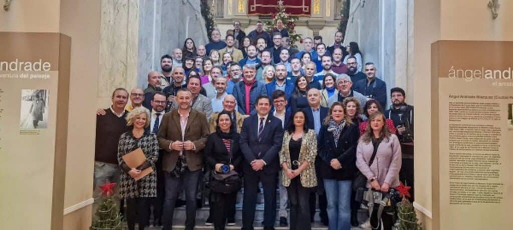 Valverde sugiere a la prensa provincial en el encuentro navideño que refleje también "las cosas positivas de los pueblos